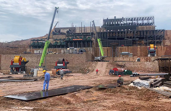 Мощный Титан Мощный Титан