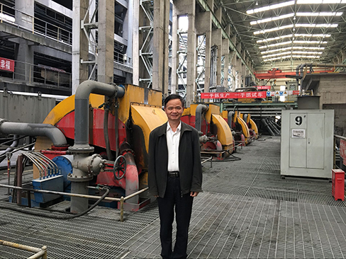 Доктор Сюн Дахе, основатель SLon, завоевал титул первого «Национального выдающегося инженера». Доктор Сюн Дахе, основатель SLon, завоевал титул первого «Национального выдающегося инженера».